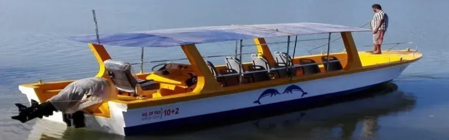 Tourist Boat (9.6M)